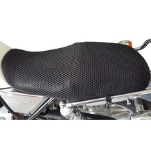 Load image into Gallery viewer, Cool Dry Covers seat covers installed on a Honda CB1100.
