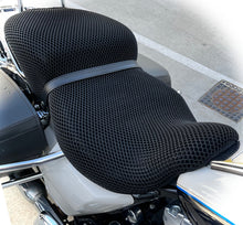 Load image into Gallery viewer, Cool Dry Covers for your Motorbike Oversized Seat
